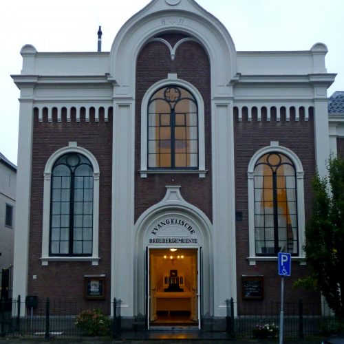 20131013A1-Kerk-facade-500x500